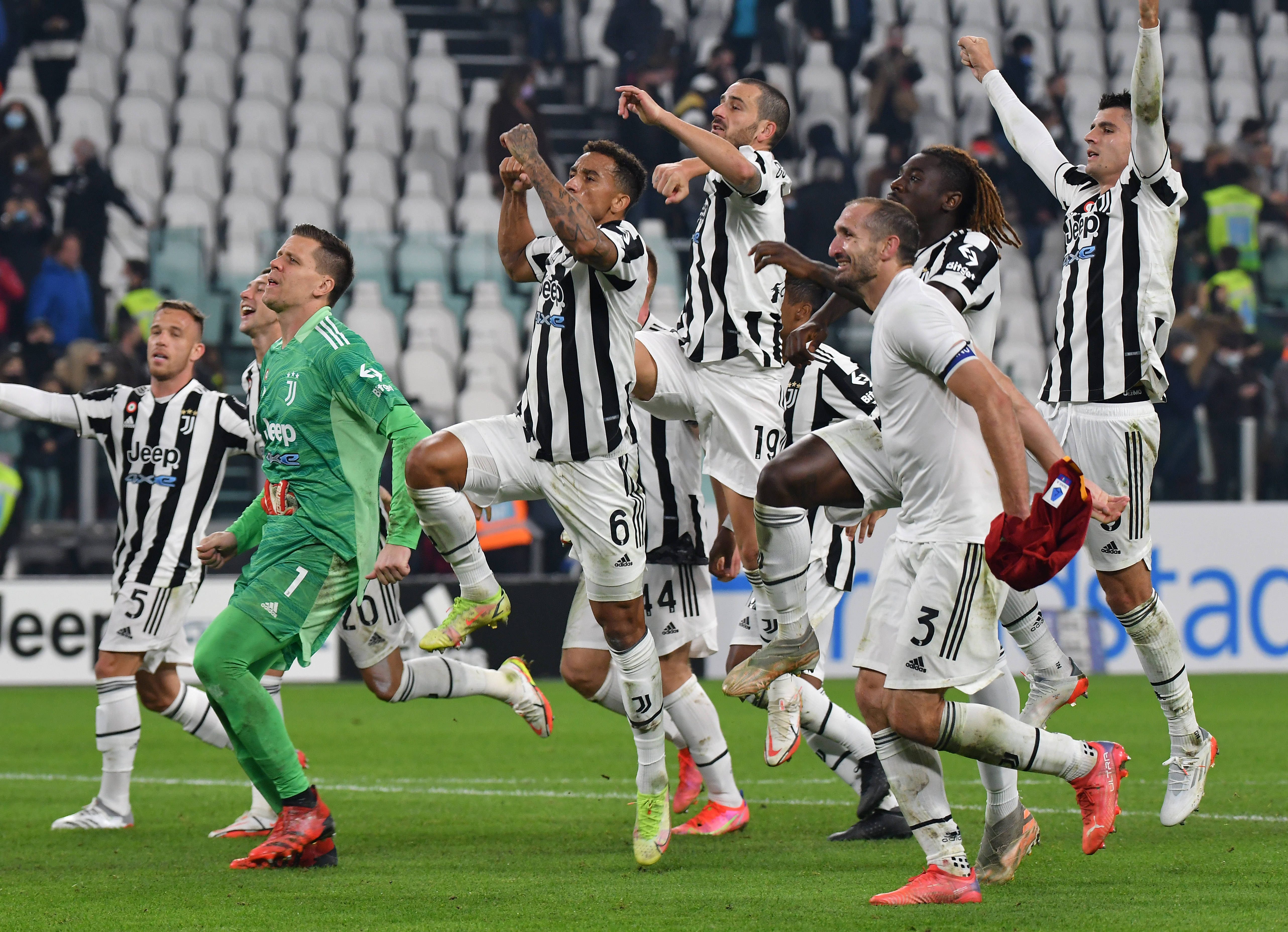 欧博官网平台-布丽吉特和43岁女儿