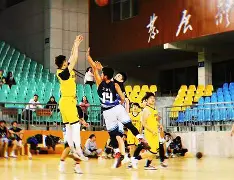 篮球精彩比赛视频