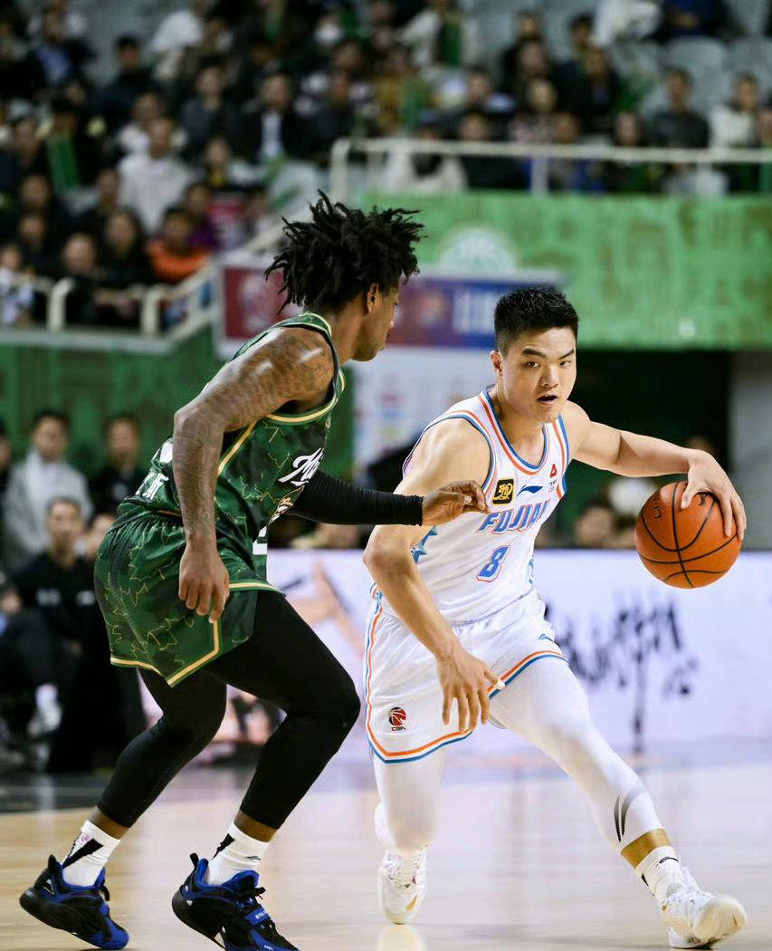 abg欧博官网-然而,本赛季的福建男篮却徘徊下游,状态低迷